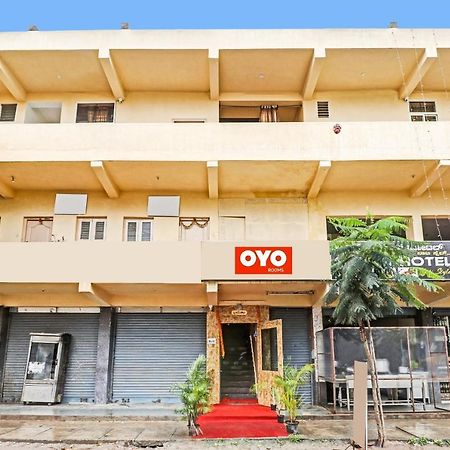 Oyo Flagship Hotel Golden Suites Bangalore Esterno foto