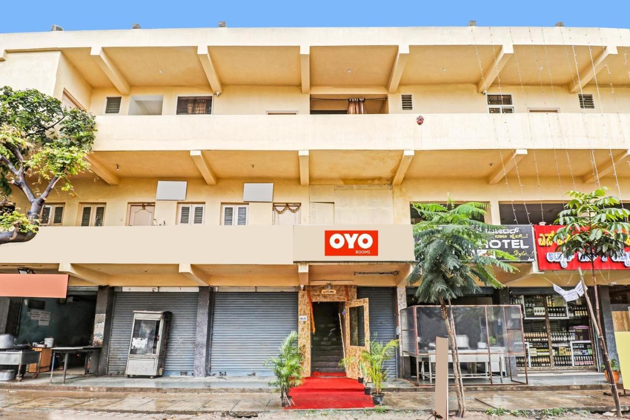 Oyo Flagship Hotel Golden Suites Bangalore Esterno foto